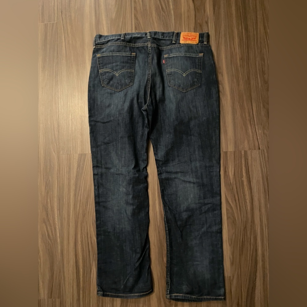 Levi's Dark Blue Men’s 514 Straight Jeans size 40X32 - Picture 2 of 6
